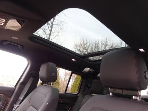 2026 Land Rover Defender 110 S