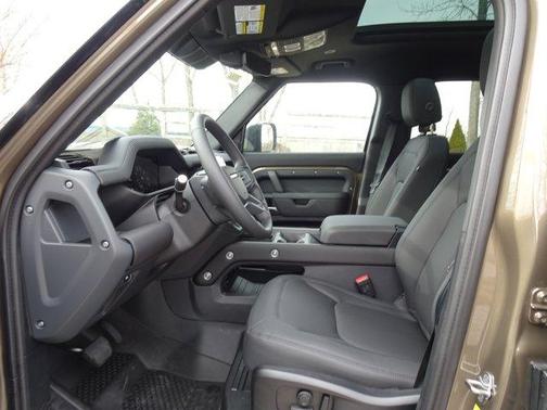 2026 Land Rover Defender 110 S