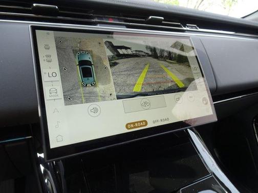 2026 Land Rover Range Rover Sport P360 SE