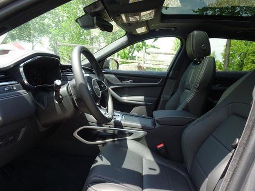 2026 Jaguar F-PACE P250 R-Dynamic S