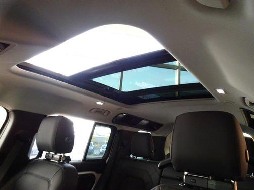 2026 Land Rover Defender 110 S