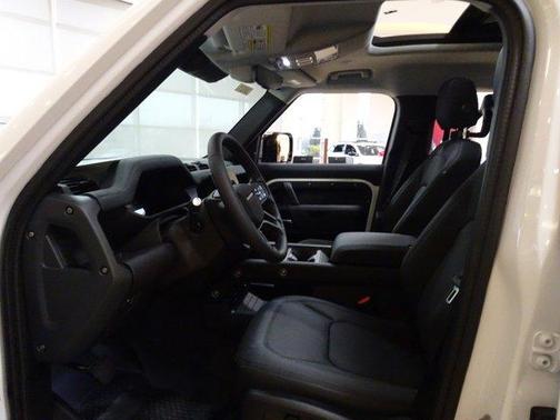 2026 Land Rover Defender 110 S