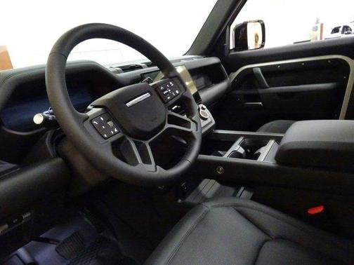 2026 Land Rover Defender 110 S