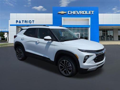 Summit White 2026 Chevrolet Trailblazer LT