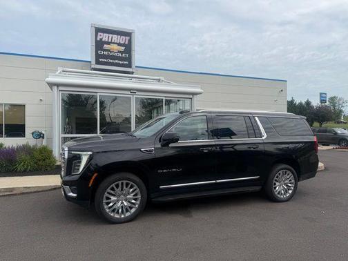 Onyx Black 2025 GMC Yukon XL Denali