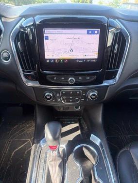 Sterling Gray Metallic 2023 Chevrolet Traverse RS