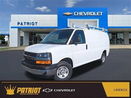 Summit White 2024 Chevrolet Express 2500 Work Van