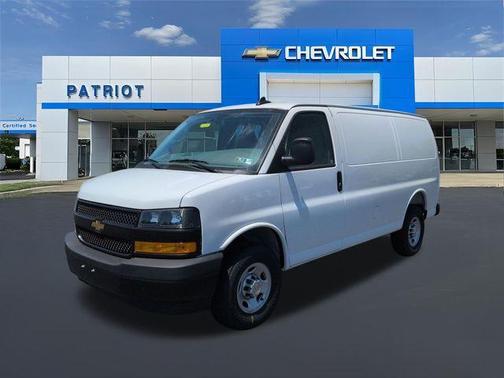 Summit White 2025 Chevrolet Express 2500 Work Van