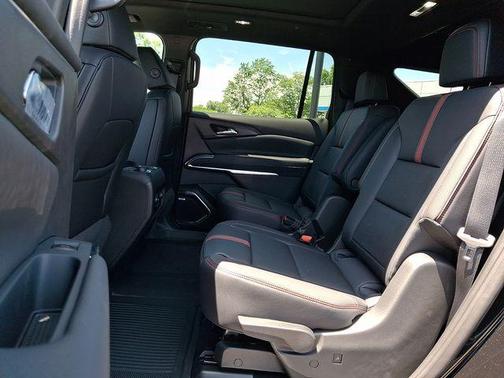 Black Metallic 2026 Chevrolet Traverse RS