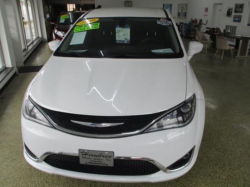 2020 Chrysler Pacifica Touring