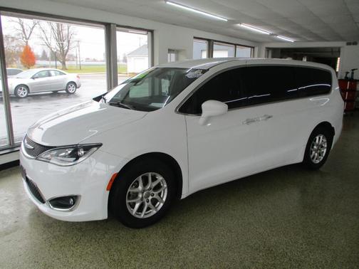2020 Chrysler Pacifica Touring