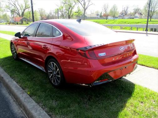 2020 Hyundai SONATA Limited
