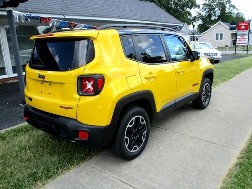 2016 Jeep Renegade Trailhawk