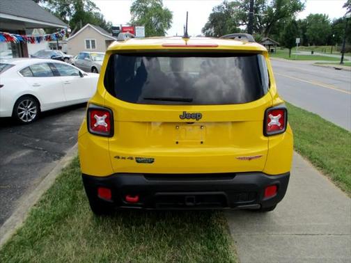 2016 Jeep Renegade Trailhawk