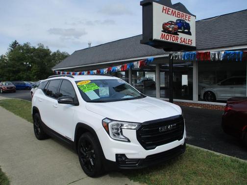 2023 GMC Terrain SLT