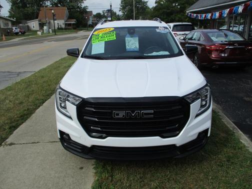 2023 GMC Terrain SLT