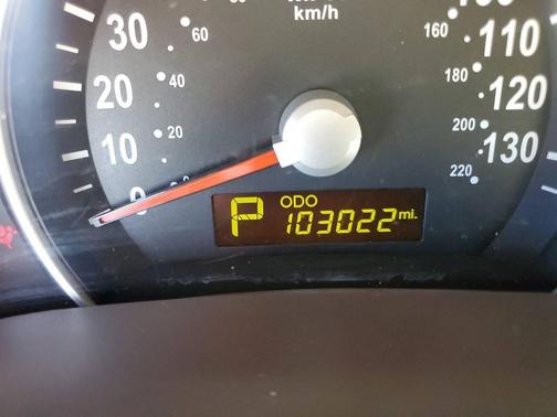 2011 Kia Sedona LX