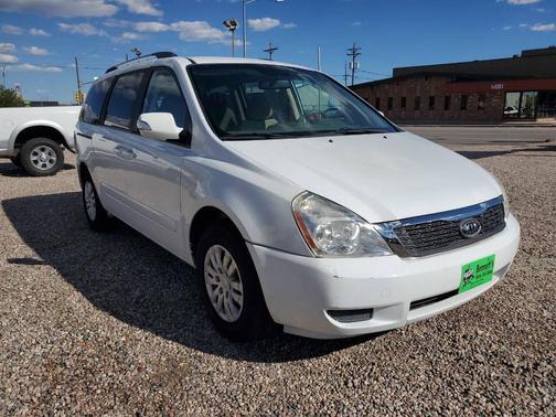 2011 Kia Sedona LX