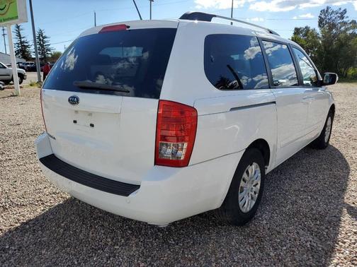 2011 Kia Sedona LX