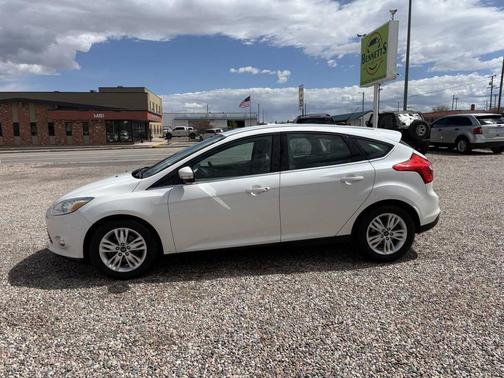 White Platinum Metallic Tri-Coat 2012 Ford Focus SEL