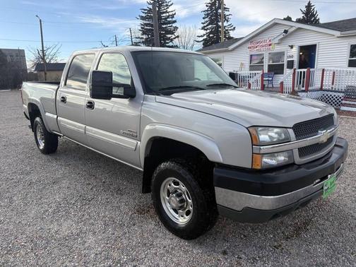 2004 Chevrolet Silverado 2500 LS H/D Crew Cab