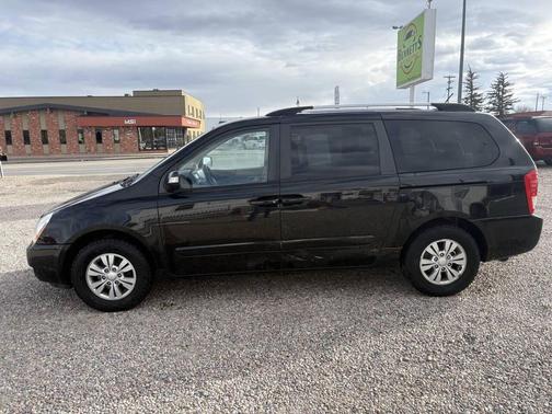 2012 Kia Sedona LX