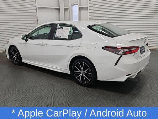 Ice 2023 Toyota Camry SE