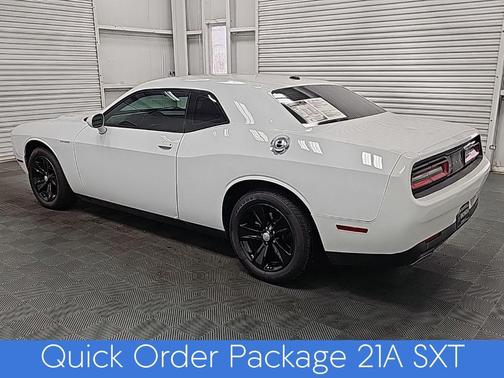 2015 Dodge Challenger SXT