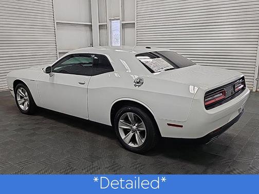 2015 Dodge Challenger SXT