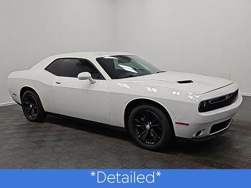 2015 Dodge Challenger SXT