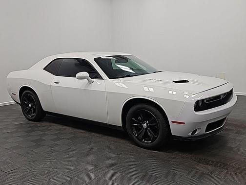 2015 Dodge Challenger SXT