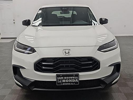 Platinum White Pearl 2026 Honda HR-V 2WD Sport