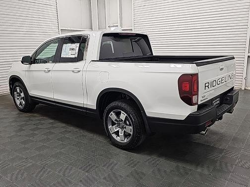 Platinum White Pearl 2026 Honda Ridgeline RTL
