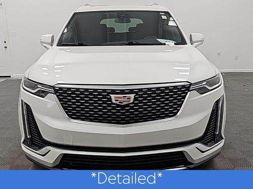 Crystal White Tricoat 2023 Cadillac XT6 Luxury FWD