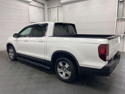 Platinum White Pearl 2024 Honda Ridgeline RTL
