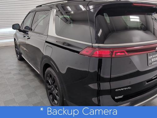 2024 Kia Carnival SX