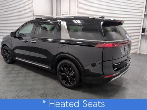 2024 Kia Carnival SX