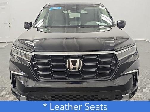 Crystal Black Pearl 2023 Honda Pilot 2WD EX-L 7 Passenger