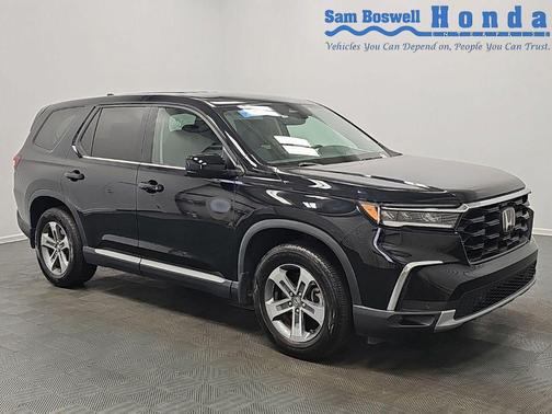 Crystal Black Pearl 2023 Honda Pilot 2WD EX-L 7 Passenger