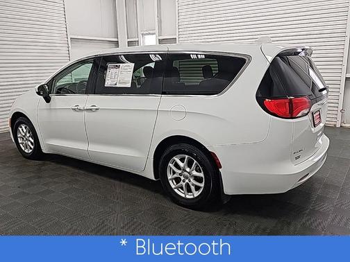 2017 Chrysler Pacifica LX