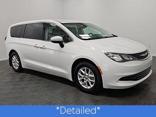2017 Chrysler Pacifica LX