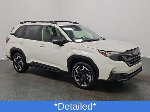 Crystal White Pearl 2025 Subaru Forester Limited