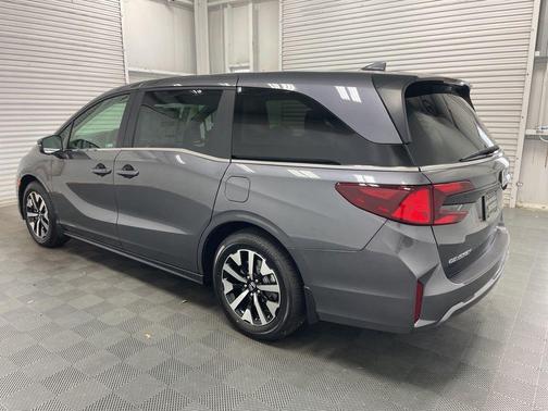 Modern Steel Metallic 2026 Honda Odyssey EX-L
