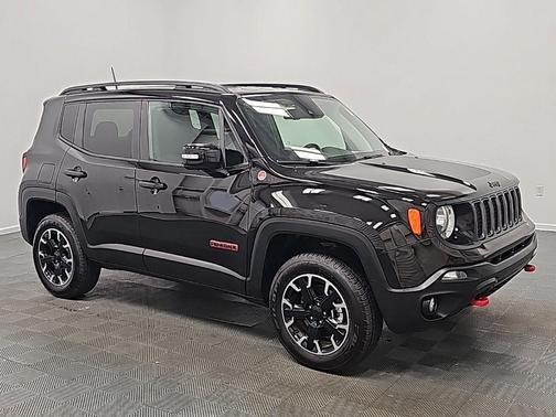 2023 Jeep Renegade Trailhawk