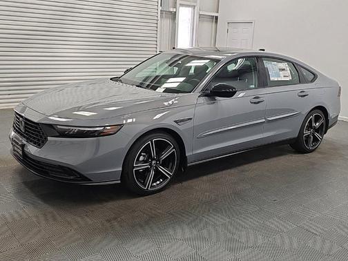 Urban Gray Pearl 2026 Honda Accord SE