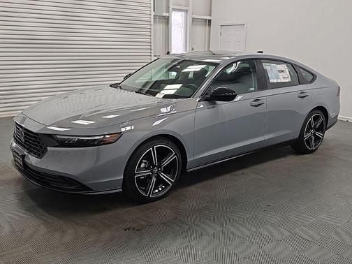 Urban Gray Pearl 2026 Honda Accord SE