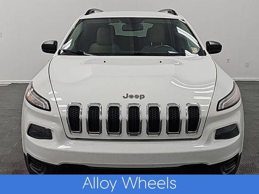 2016 Jeep Cherokee Sport