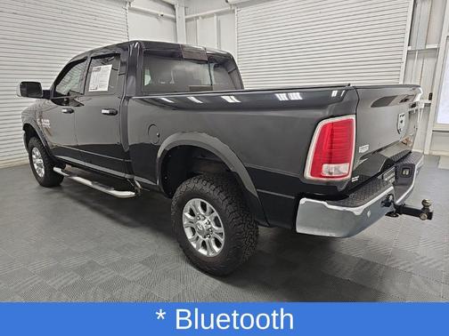 Brilliant Black Crystal Pearlcoat 2016 RAM 2500 Laramie