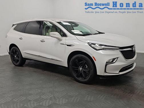 White Frost Tricoat 2023 Buick Enclave Essence FWD