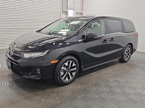 Crystal Black Pearl 2026 Honda Odyssey EX-L